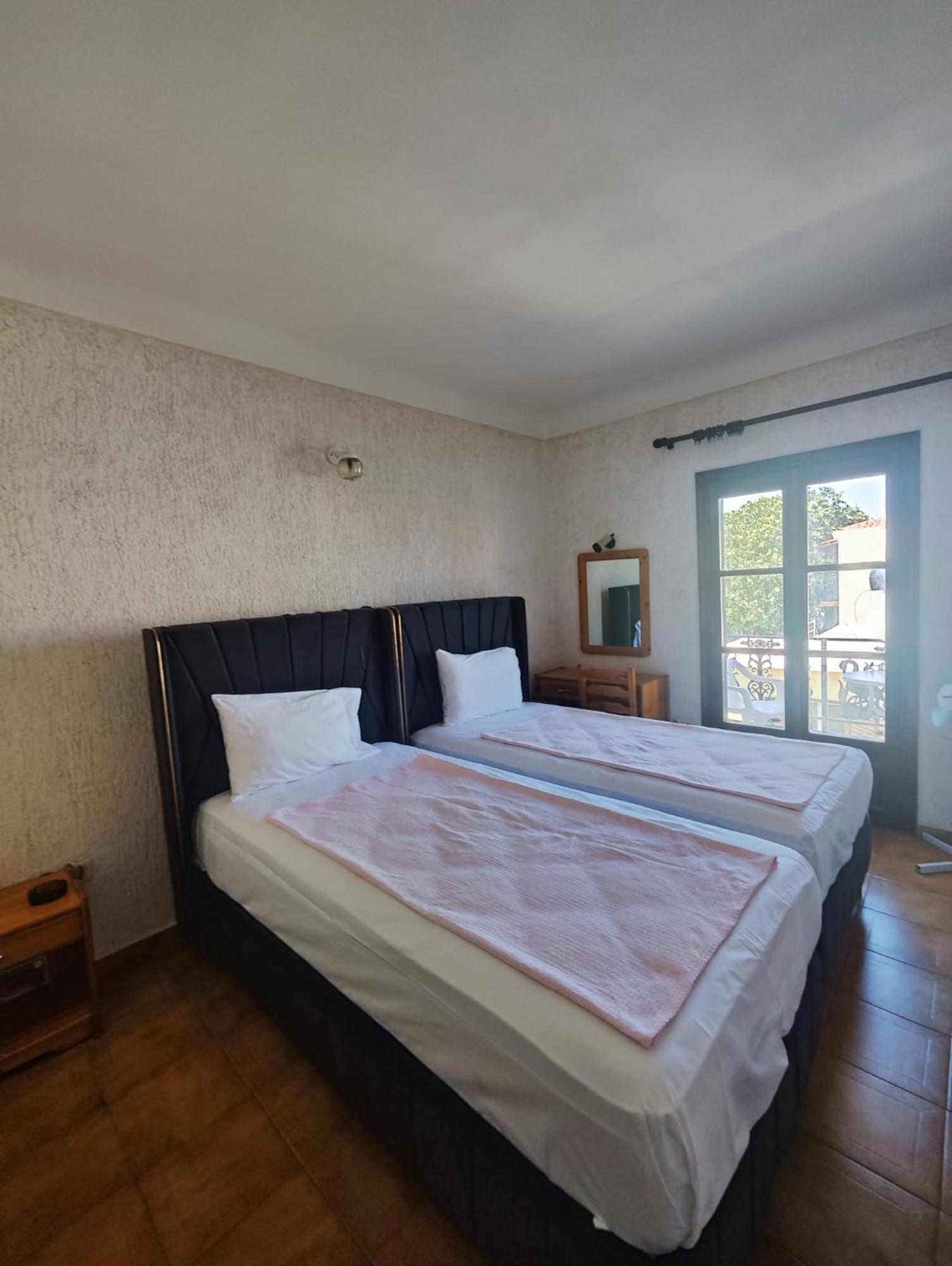 Hotel Ireon Beach Samos Town Eksteriør billede