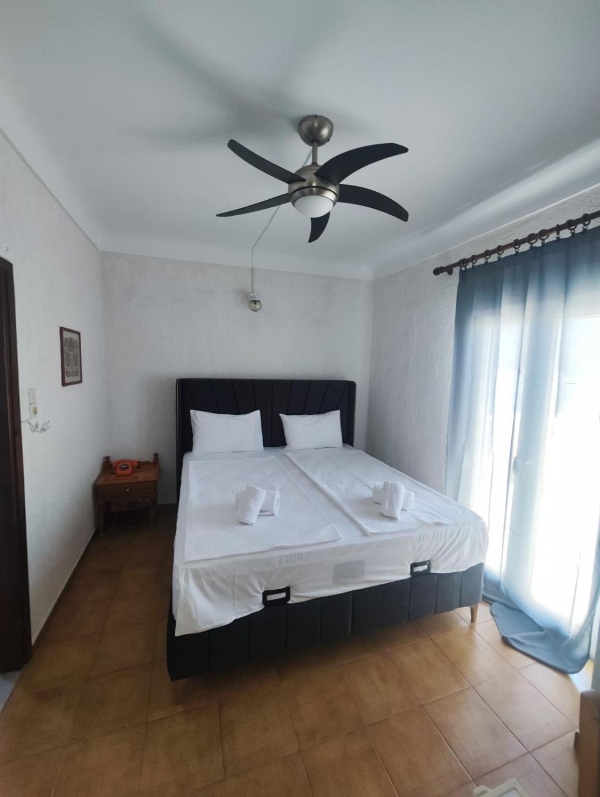 Hotel Ireon Beach Samos Town Eksteriør billede